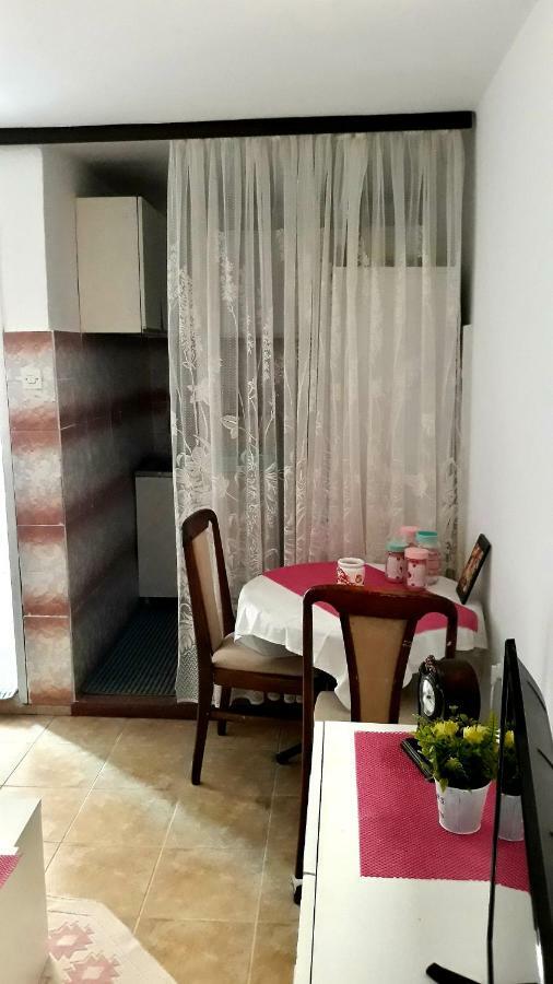 Apartman Tatjana Sutomore Exterior photo